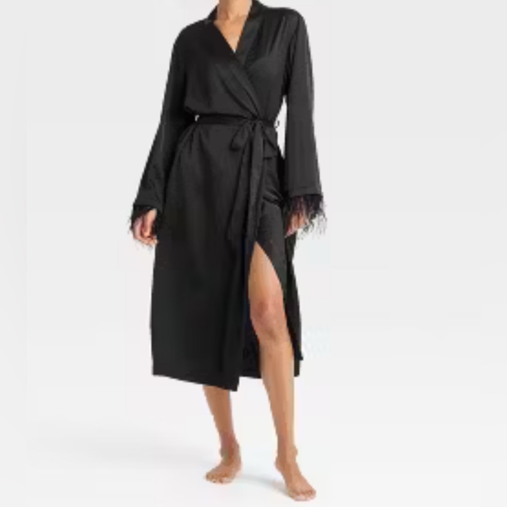 Auden Black Feather Trim Robe size M/L
